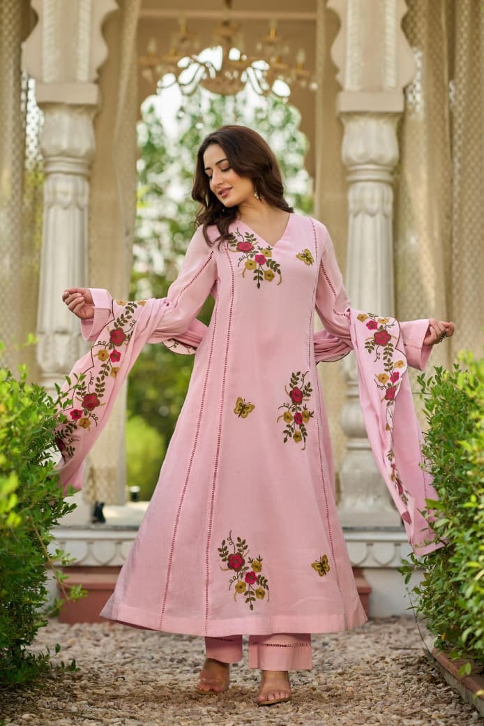 Elegant Blush Pink Floral Embroidered Kurta Set with Dupatta
